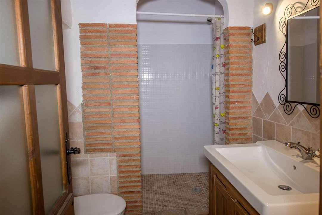 Casas Cueva El Mirador De Galera Guest House Exterior photo